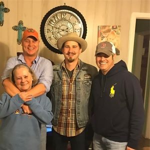 Meet your Posher, Heath